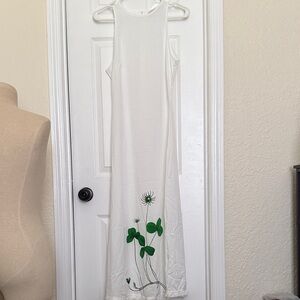 MISSLOOK Elegant White Maxi Dress with Green Leaf Design